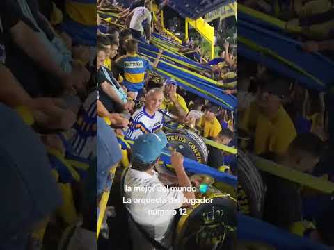 "La Orqueta del Jugador Nº 12 de Boca Juniors" Barra: La 12 &bull; Club: Boca Juniors &bull; País: Argentina