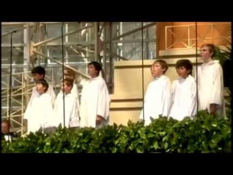 Gloria (2009 "Hour of Power" at the Crystal Cathedral [HD])