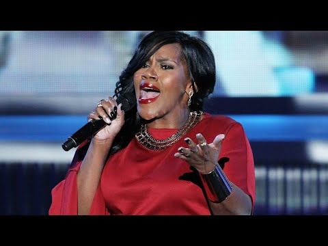 Kelly Price - Un-Break My Heart (Live at Essence's 365BLACK Music Awards: 2016)