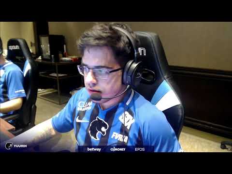 yuurih   3 kills 2 M4A4, AK HS on the Apartments defense 2vs3 situation