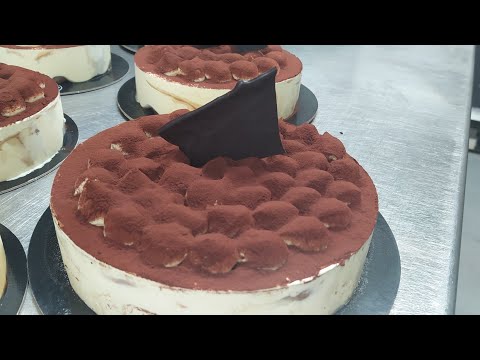 Tiramisù In 5 Minuti Montando Insieme tutti gli Ingredienti - Corso di Pasticceria