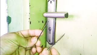 How to pick a door lock with hair pin