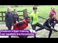 Atlete Hovenkamp traint kinderen in Arnhemse bossen