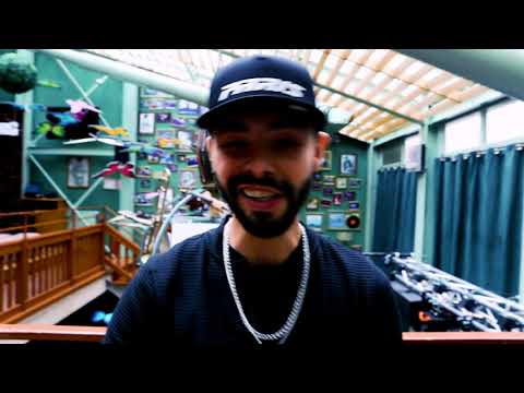 Mitza Estradda feat. Cally Roda - Party la mine