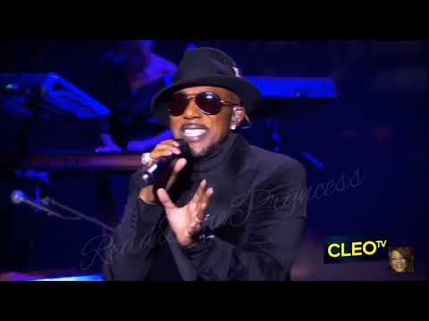 Ralph Tresvant & Johnny Gill  understands the assignment.  #UrbanOneHonors