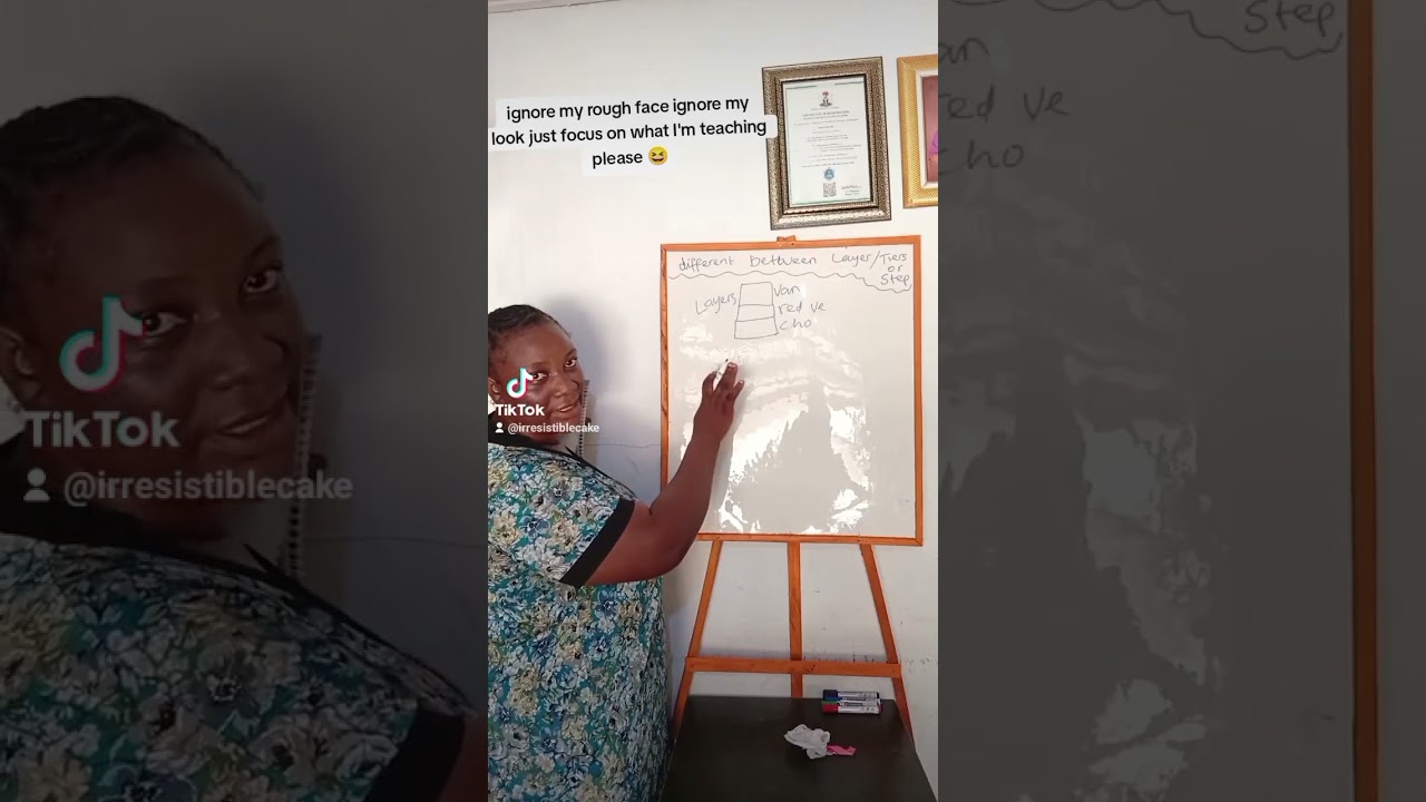 different between layers and tier cake