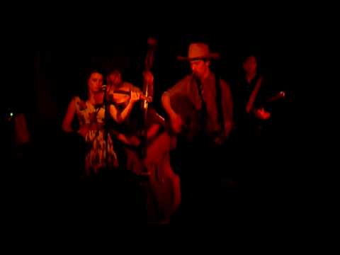 The Lovesick Cowboys - There'll Be No Teardrops Tonight