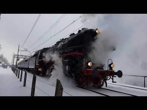 Br 01 202 & Re II 11325 à Göschenen le 20 mars 2018