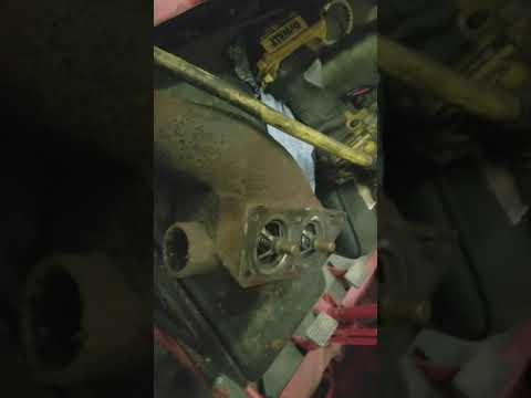 Cummins N14 thermostat remove and replace