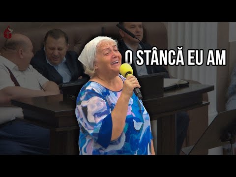 Daniela Lăcătuș - O stâncă eu am