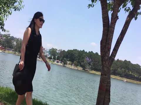 Đời còn vang bước em - Kiều Nga