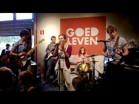 Naive - The Kooks Cover @ Pop College