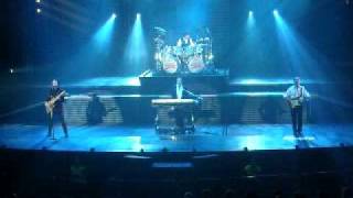 POOH - E&#39; LA PIOGGIA CHE VA