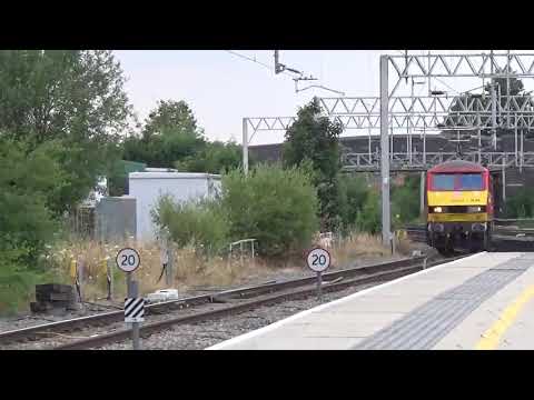 Stafford Railway Station 90019 DB Cargo arrives on the UDG on 0Z90 on the 16th July 2018