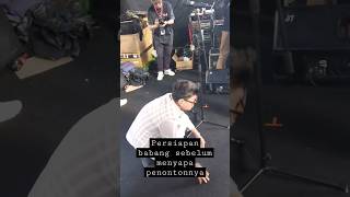 Download lagu persiapan babang tamvan sebelum menyapa penontonya #shorts #kangenband mp3 Download lagu persiapan babang tamvan sebelum menyapa penontonya #shorts #kangenband mp3
