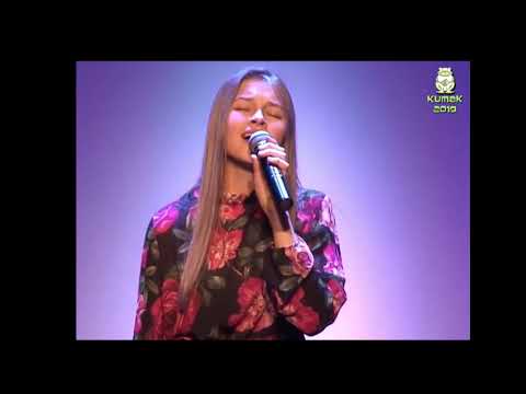 Urszula Szumska "Poranne łzy"