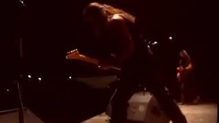 Tierra Santa - Las Puertas Del Infierno (Directo)