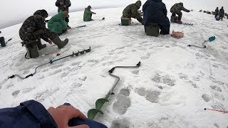 Зимняя рыбалка на реке волга