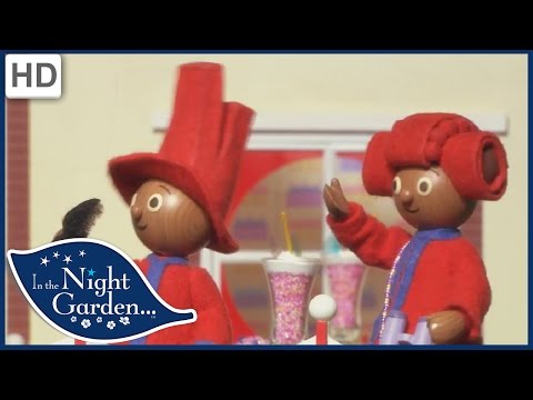In the Night Garden - Mr. Pontipine's Moustache Flies Away