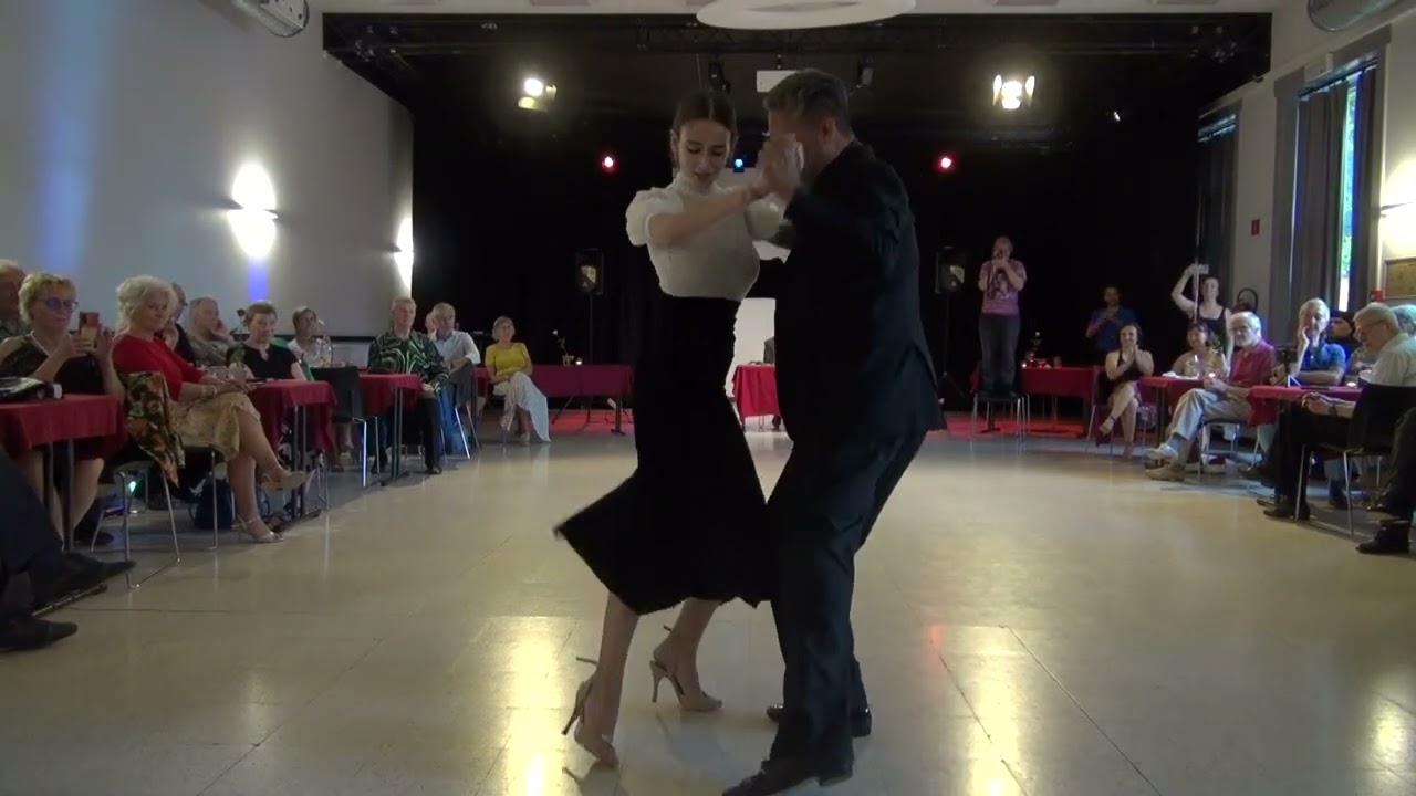 demo 3/3 Aldana Valentina & Roberto Zuccarino @ La Baldosa, Destelbergen