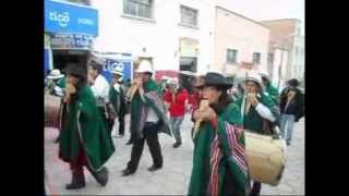 preview picture of video 'Comunidad 3 de mayo en pucarani.flv'
