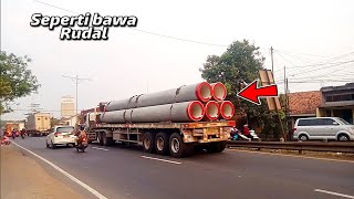Download lagu Muatannya seperti rudal besar 🔴 Truk trailer panjang di jalur pantura #truck mp3 Download lagu Muatannya seperti rudal besar 🔴 Truk trailer panjang di jalur pantura #truck mp3