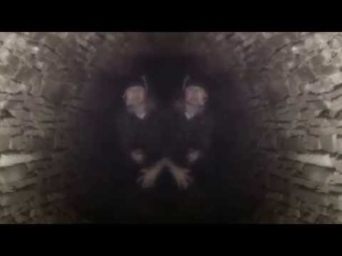 CzornyNz - Dwie głowy na jednej (muz. Shuss)