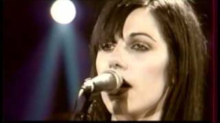 PJ Harvey live 2000,  A Place Called Home, This﻿ Wicked Tongue