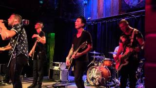 Marina City- I Can't Love You (Live at Reggies)