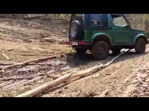 SUZUKI SAMURAI SOF SORIN MICLE  VALEA PORCULUI