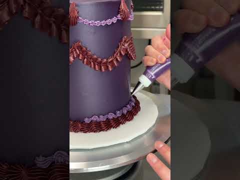 Moody Vintage Wedding Cake #cakedecorating #shorts