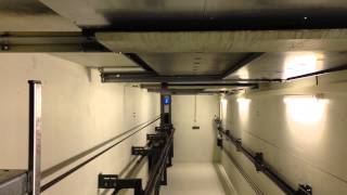 preview picture of video 'shaft view! 2003 Thyssen traction elevators @ AMFI Narvik, Narvik, Norway.'