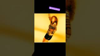 Attitude Dancing, by the amazing Carly Simon. On the Playing Possum album. ￼@carlysimon ￼