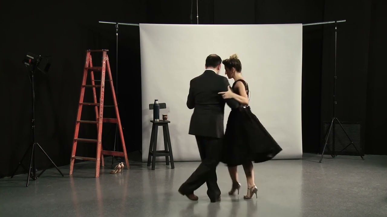 Excerpt from Lesson “Giro con Soltada” with Josefina Bermudez & Fabian Peralta