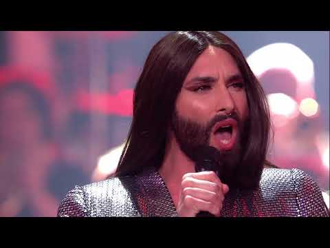 Conchita mit "You are Unstoppable" bei der GOLDENEN KAMERA 2018