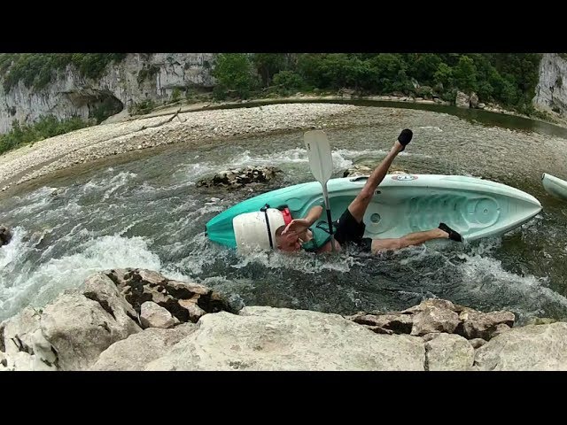 Crash canoë kayak gorges de l'ardèche 2