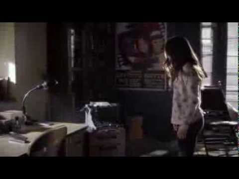 Aria Trashes Ezra's Apartment ("Wrecking Ball")