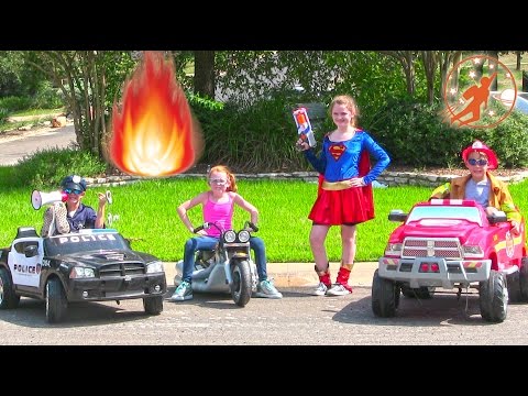 Little Heroes 45 - Superhero Intern, Supergirl and The Kid Firemen Driving Cars