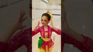 Download lagu Tiktok jaipong geboy #jaipongankarawang #pasanggiri #challenge #ceriaberdedikasiberprestasi mp3