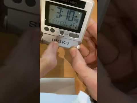 Setting the alarm on Seiko Travel Alarm Clock QHL066S