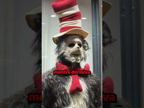 Questa RAGAZZA era SPIATA dal GATTO con il CAPPELLO #shorts