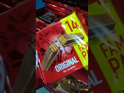 KITKAT CHOCOLATE 🍫🍫 ORIGINAL#satisfying #sweets #asmr #kitkat #chocolatelover