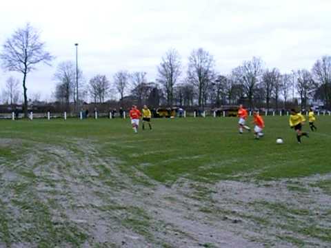 Uchta Da1 - 2009 - Merel van Westreenen raakt Mariam Chaoui