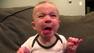 Download lagu Baby tastes lemon for the first time [ORIGINAL] mp3