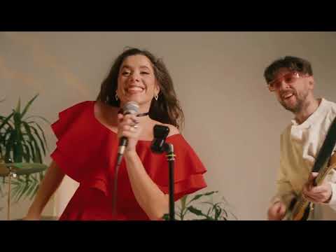 Sandra Carrillo - Un huracán latino - #2