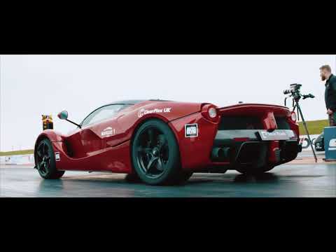 Ferrari LaFerrari vs Porsche 918 Spyder vs McLaren P1