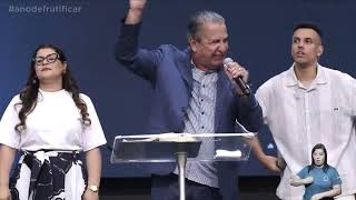 PR SILAS MALAFAIA ORANDO COM A IGREJA E PRA MIDIAN LIMA LOUVANDO EU VOU ORAR NA SANTA CEIA 7/12/25