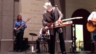 Junior Brown 