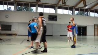 preview picture of video 'Zeulenroda Basketball Part II'