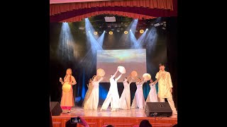 Hello Việt Nam (4 thứ tiếng) || Du học sinh Việt Nam tại thành phố, Liên bang Nga